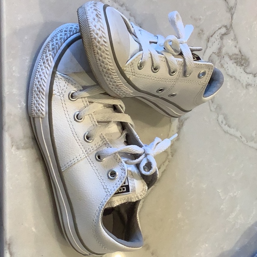 Converse White Leather kids sneaksers